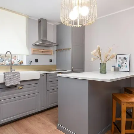 Апартаменти Citystay Elegancki Apartament Z Parkingiem *